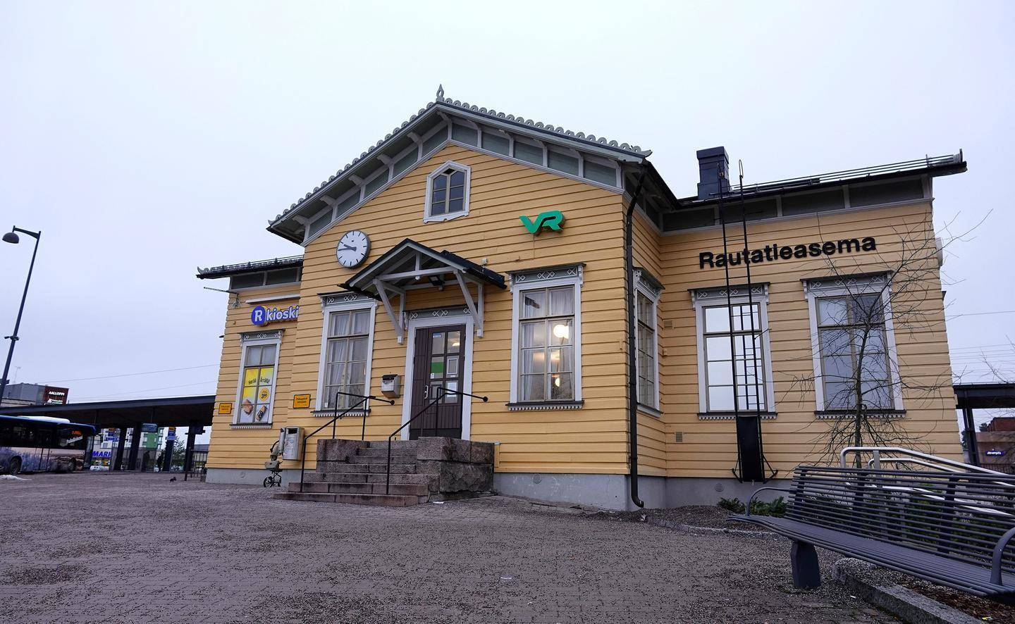 Järvenpään rautatieasema