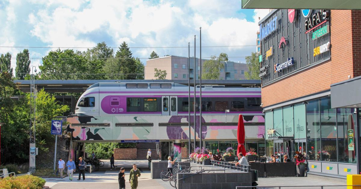 Martinlaakson rautatieasema