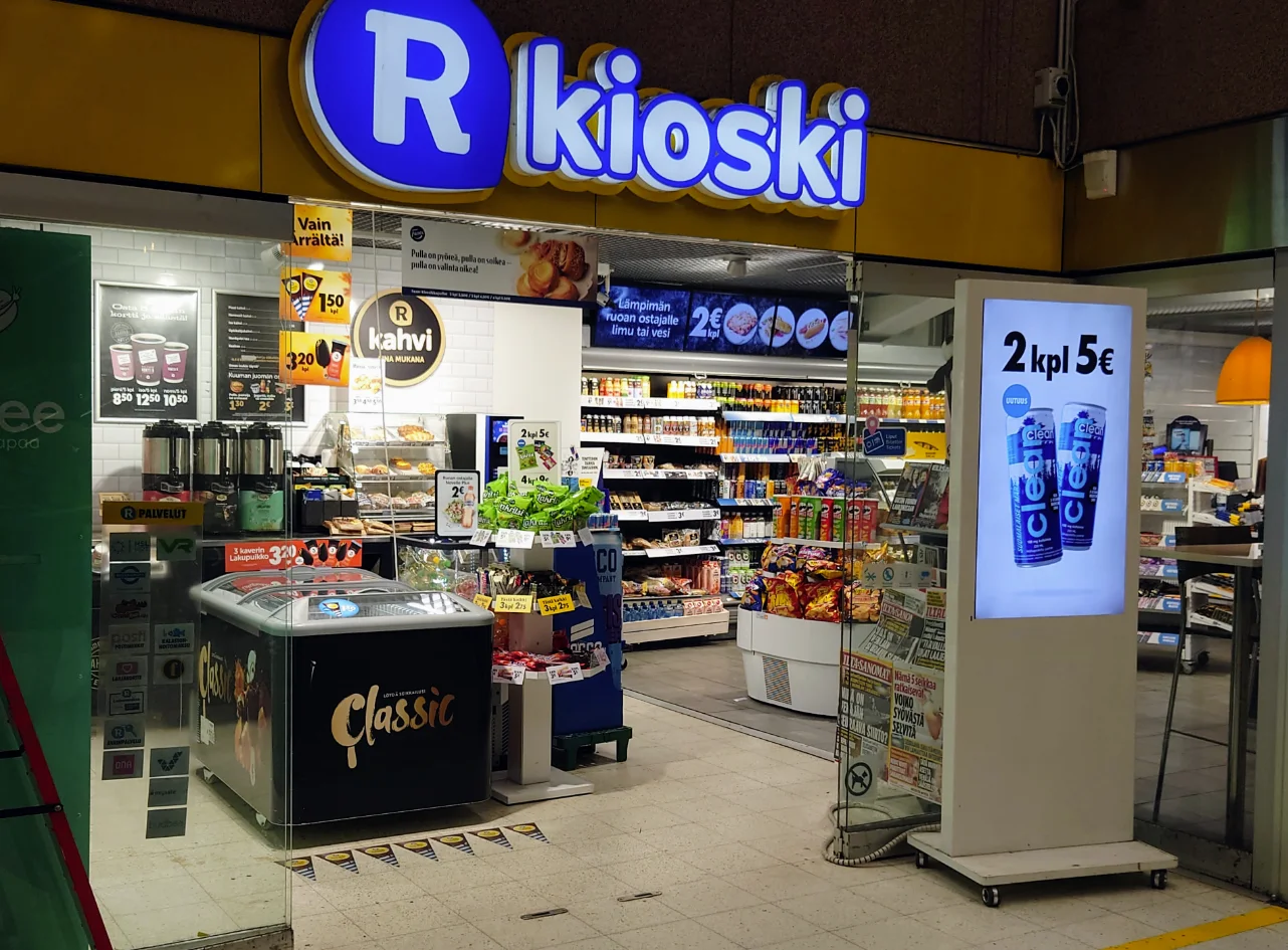 R-kioski Rautatieasemilla